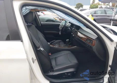 2011 BMW 328I z USA, uszkodzony, nr VIN WBAPH5G59BNM75221